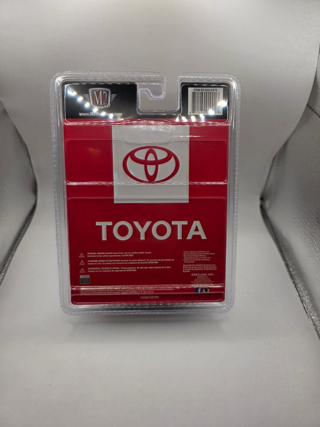 M2 Machines 1:64 1985 Toyota Truck with Camper Shell – Red- Hobby Exclusive - Jw Diecast