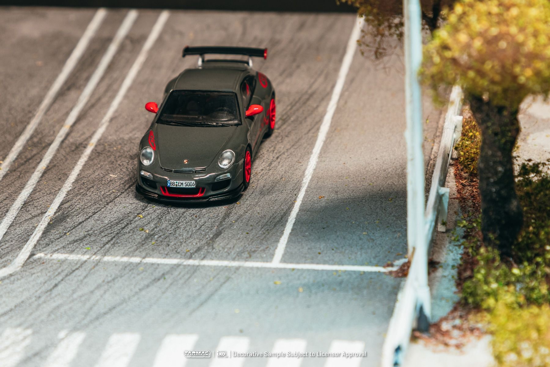 (Preorder) Tarmac Works 1:64 Porsche 911 GT3 RS (997.2) – Grey – IXO models – Global64 - Jw Diecast
